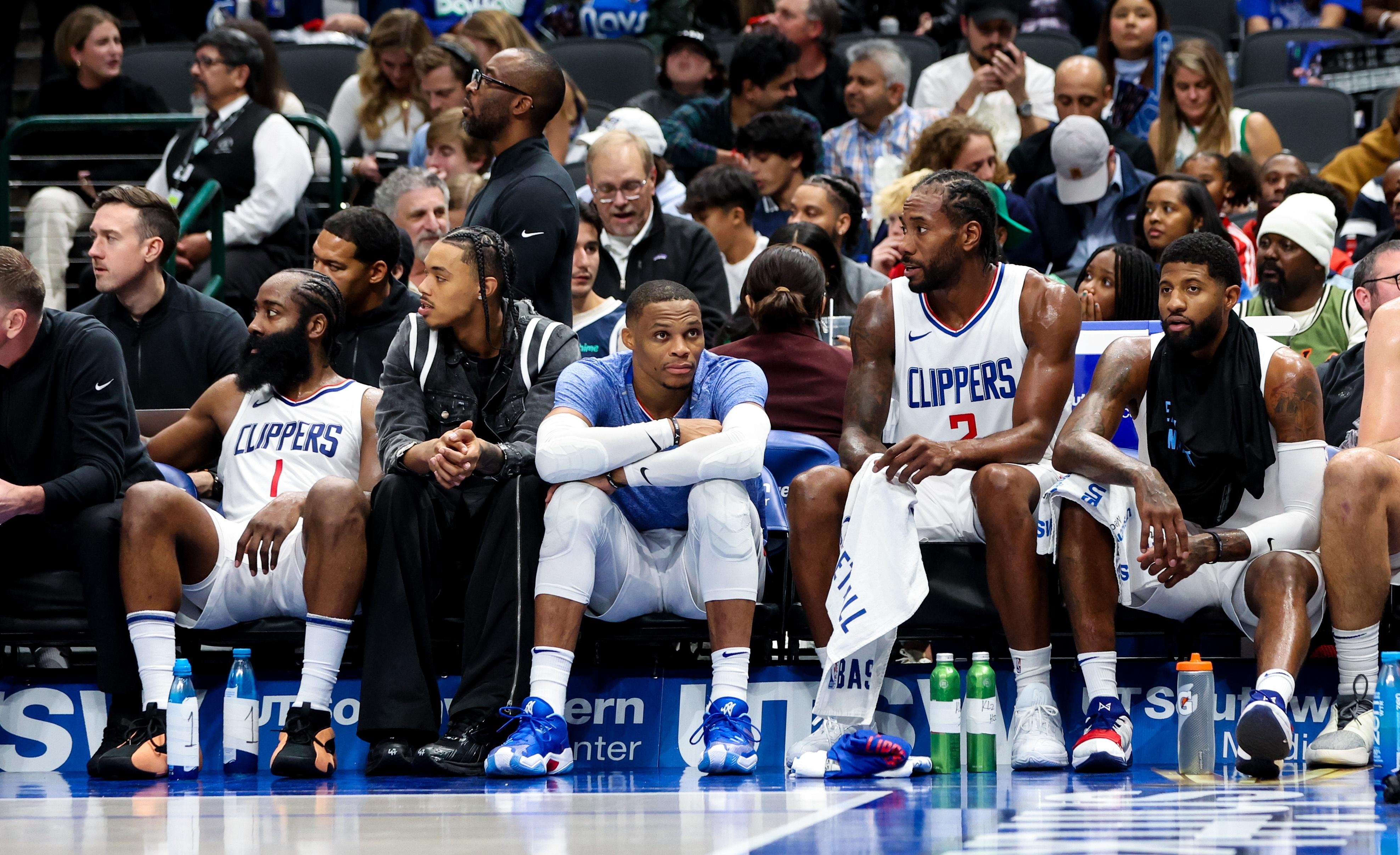 九游老版本下载-NBA总决赛今夜走向成谜，俄克拉荷马雷霆单刀错失，更衣室稳定，临场指挥获称赞的简单介绍